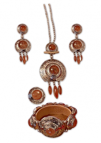 A-144.       <br>                                    Kit. <br> 925 silver. Natural Carnelian.