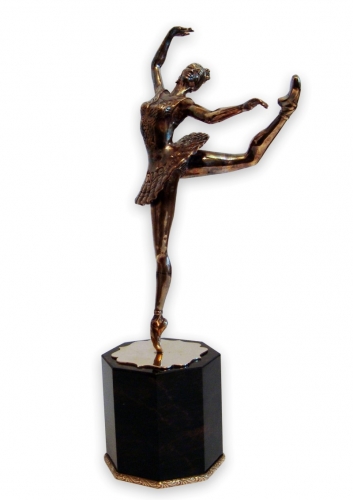 S-302.      <br>              Figurine «Ballerina». <br> Bronze. Natural Obsidian. Height 27 cm